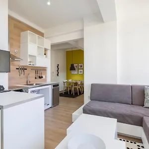  Apartamento Bluewaveplace - Contemporary In Center Of