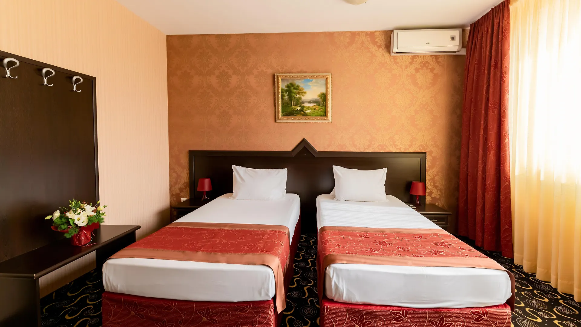 Hotel Montecito Sofya 3*,